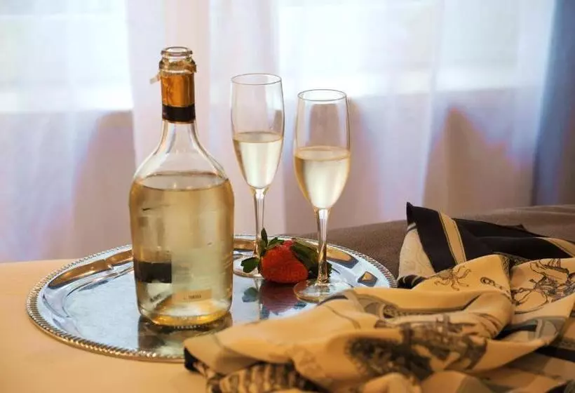 اتاق استاندارد چهار تخته, My Suites Piazza Di Spagna