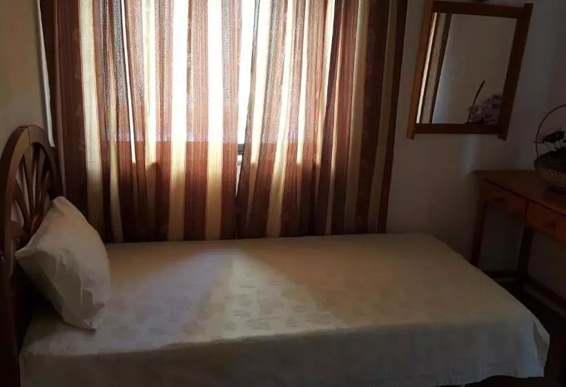 اتاق استاندارد سه نفره, Santa Isabel