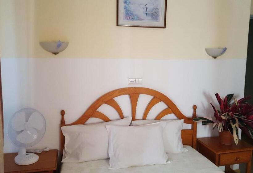 Номер Стандарт Трехместный, Santa Isabel