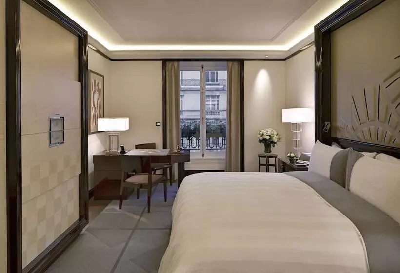 プレミアムルーム, The Peninsula Paris
