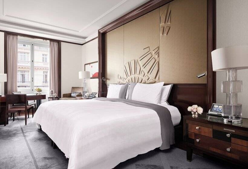 プレミアムルーム, The Peninsula Paris