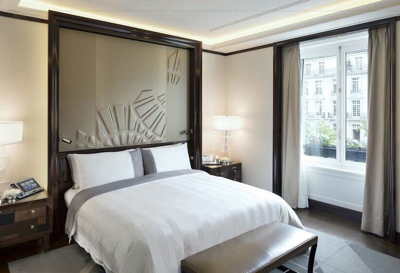 プレミアムルーム, The Peninsula Paris