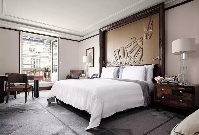 プレミアムルーム, The Peninsula Paris