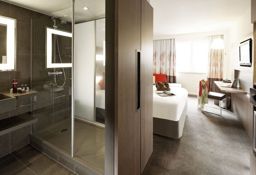 スーペリアールーム, Novotel London Brentford