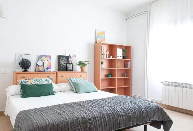 اتاق سوپریور, Residencia Universitaria Sant Jordi