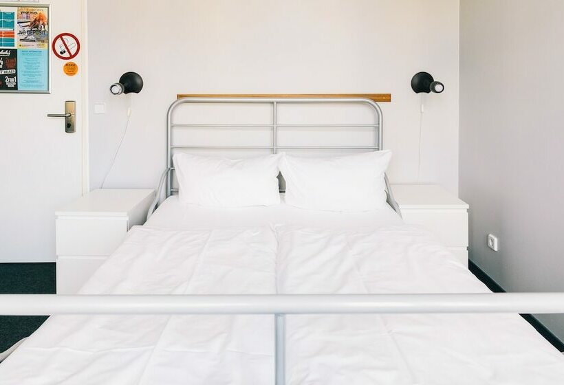 اتاق استاندارد با سرویس بهداشتی مشترک, St Christopher S Berlin Alexanderplatz   Hostel