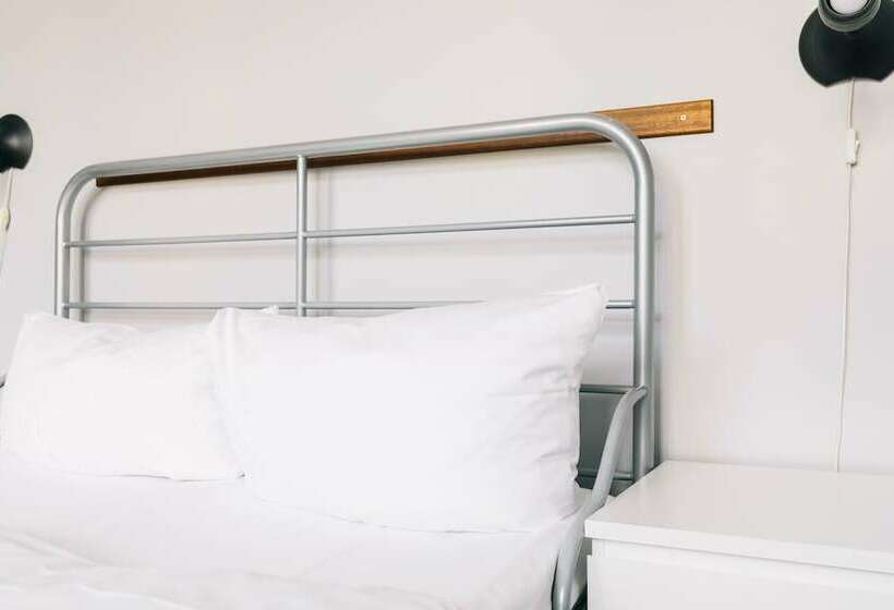 اتاق استاندارد با سرویس بهداشتی مشترک, St Christopher S Berlin Alexanderplatz   Hostel