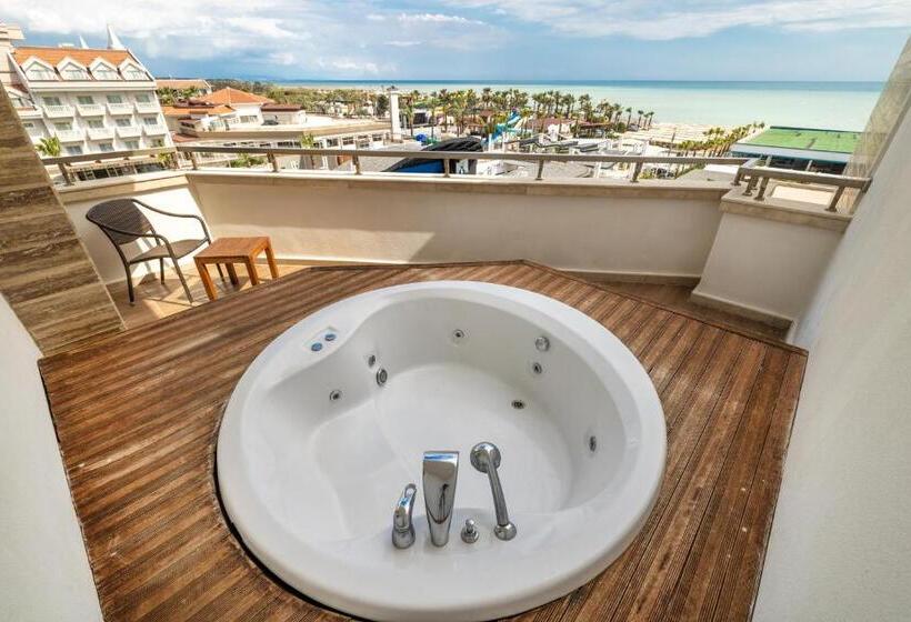 جناح جونيور, Crystal Waterworld Resort & Spa - Ultimate All Inclusive