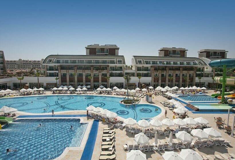 غرفة عائلية, Crystal Waterworld Resort & Spa - Ultimate All Inclusive