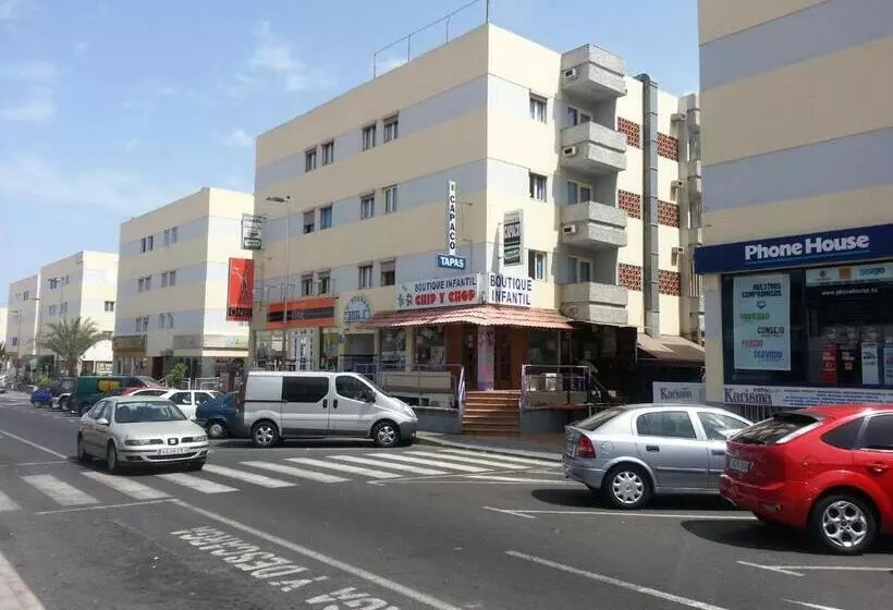 スタンダードトリプルルーム, Hostal Casa De Huéspedes San Fernando Adults Only