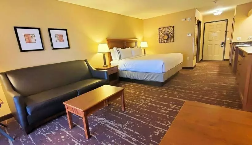 ダブルベッドスタンダードルーム, Best Western Premier The Lodge On Lake Detroit