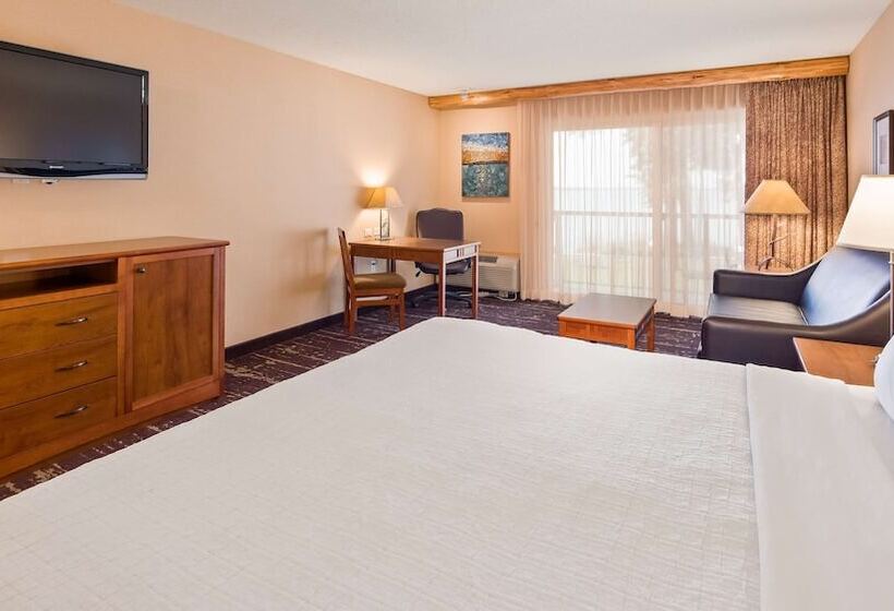 חדר סטנדרט מיטה זוגית, Best Western Premier The Lodge On Lake Detroit