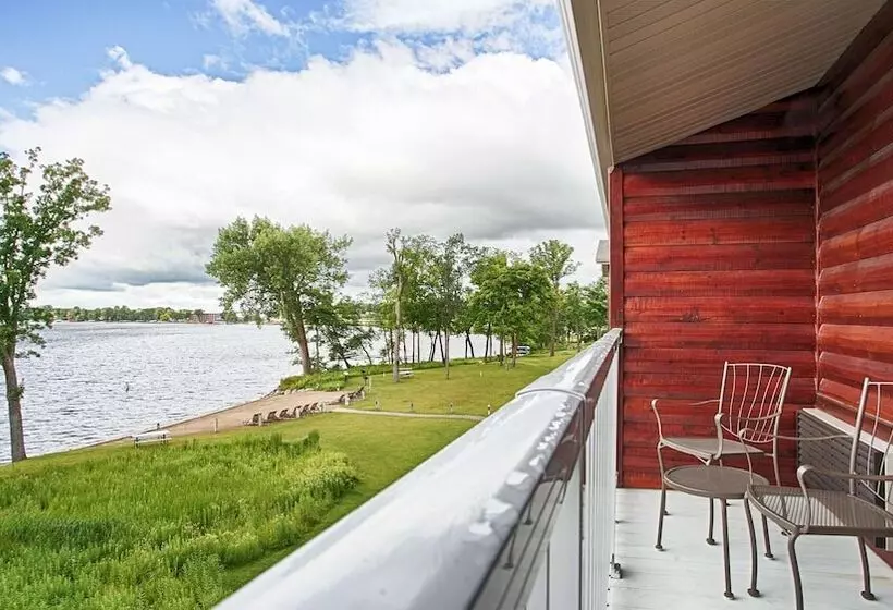 2ダブルベッドのスタンダードルーム, Best Western Premier The Lodge On Lake Detroit