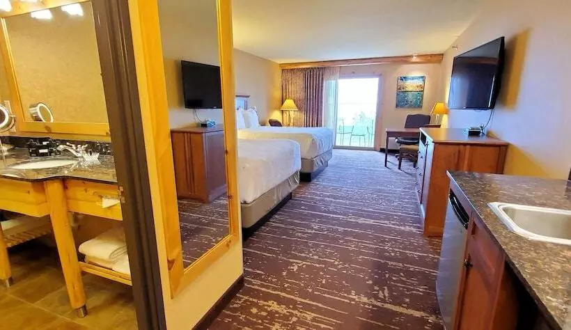 2ダブルベッドのスタンダードルーム, Best Western Premier The Lodge On Lake Detroit
