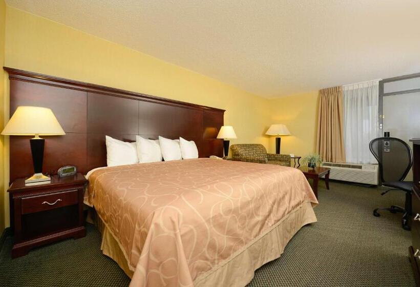 מיטת קינג בסוויטה, Best Western University Inn