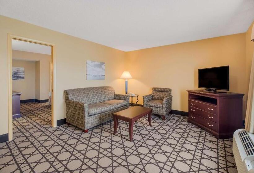 מיטת קינג בסוויטה, Best Western University Inn