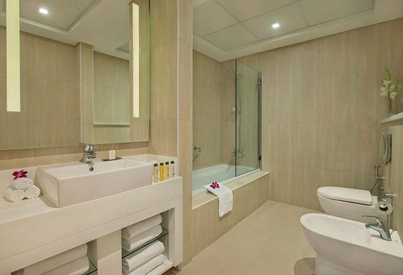 Люкс Семейный 2 Спальни, Doubletree By Hilton  Dubai  Jumeirah Beach