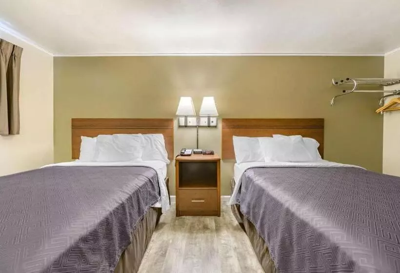 ２ダブルベッドのスタンダードルーム, Econo Lodge Bellefonte I99
