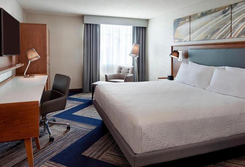 클래식 룸 킹 침대, Four Points By Sheraton Hamilton Stoney Creek