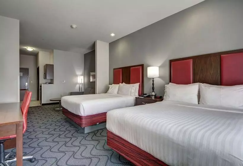 身障者適用スイートルーム, Holiday Inn Express And Suites Oklahoma City North, An Ihg