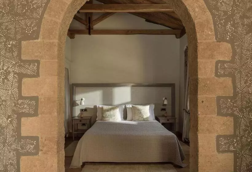 Suite, Kinsterna