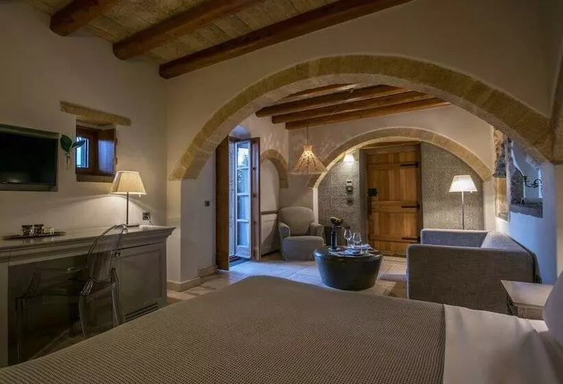 Junior Suite, Kinsterna