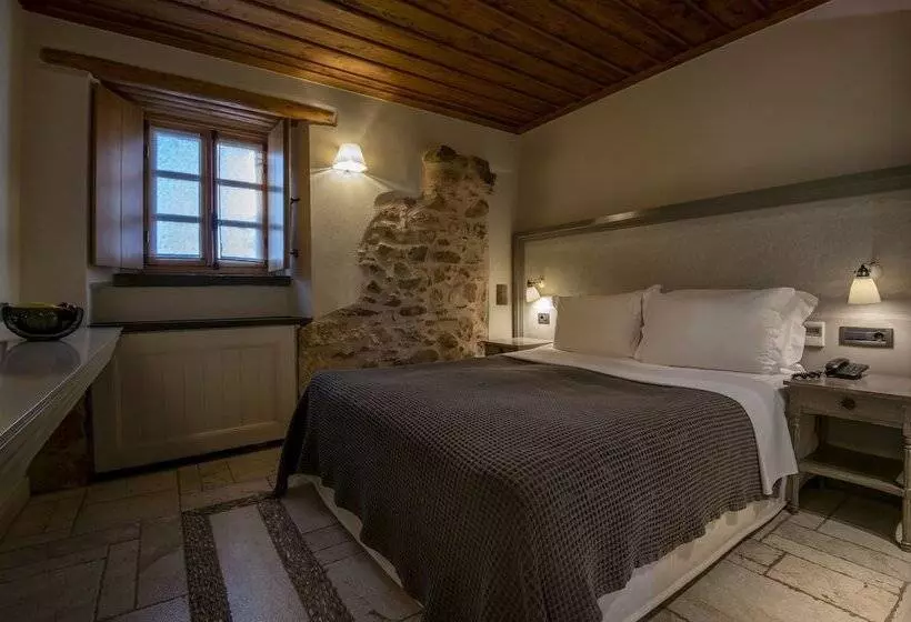 Chambre Standard, Kinsterna