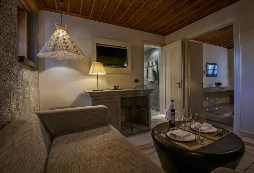 Chambre Standard, Kinsterna