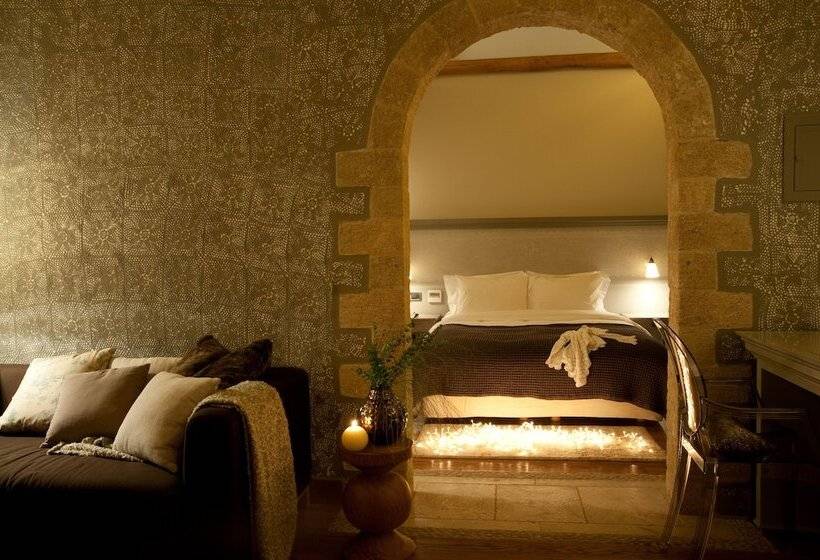 패밀리 스위트, Kinsterna