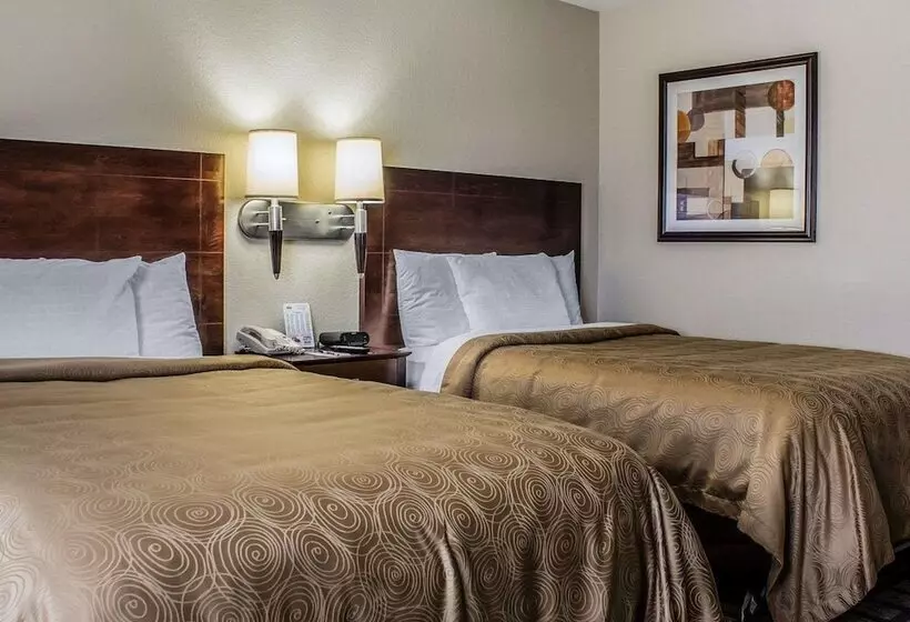 ２ダブルベッドのスタンダードルーム, Mainstay Suites Coralville  Iowa City