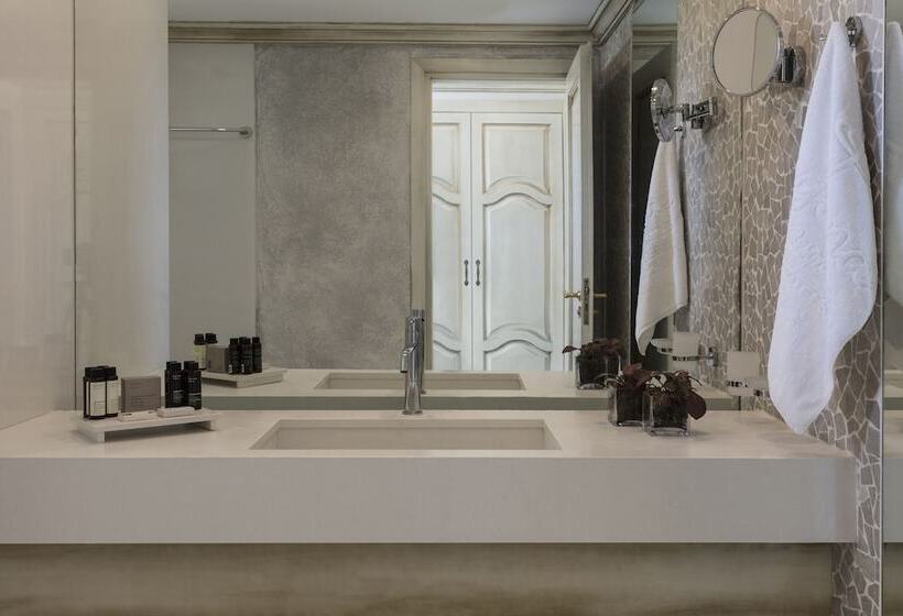 , Mitsis Selection Laguna