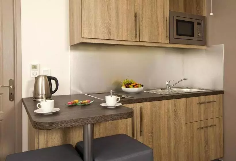 エクゼクティブワンルーム, Residhome Paris Issy Les Moulineaux