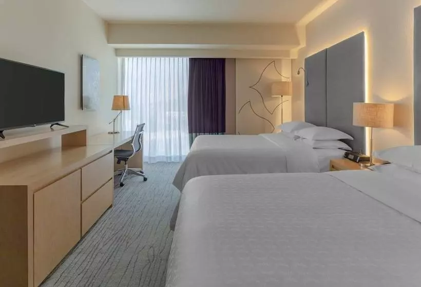 ２ダブルベッドのスタンダードルーム, Sheraton San Jose Hotel, Costa Rica