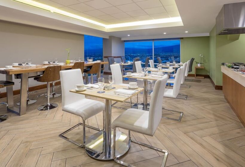 اتاق لوکس با بالکن, Sheraton San Jose Hotel, Costa Rica