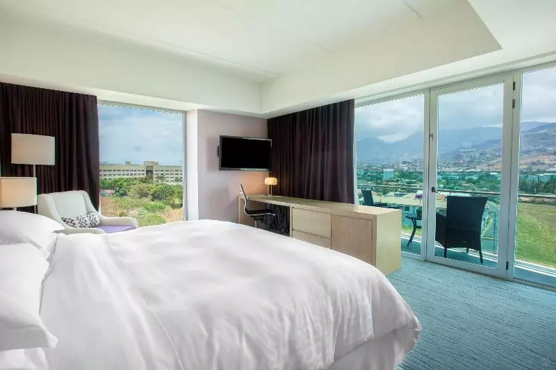 デラックスルーム, Sheraton San Jose Hotel, Costa Rica