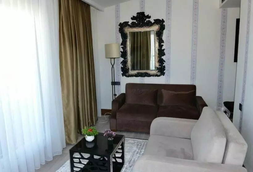 スイート, Style Hotel Sisli