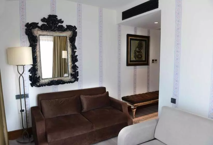 スイート, Style Hotel Sisli