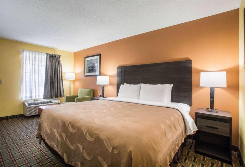 キングサイズベッドのスタンダードルーム, Quality Inn   White House