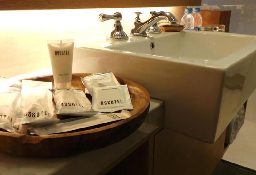 Номер Deluxe, Ossotel Legian