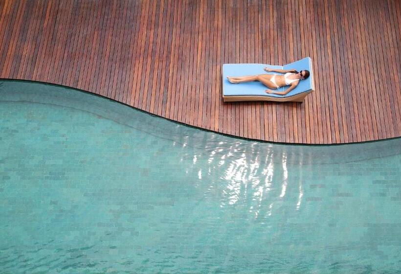 חדר דלוקס, Ossotel Legian