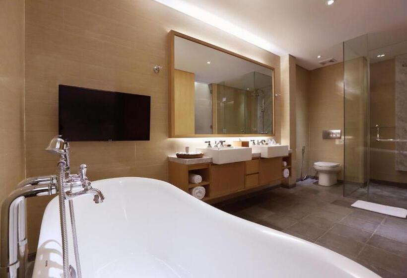 Люкс, Ossotel Legian