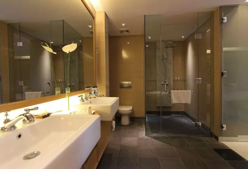 سوییت, Ossotel Legian