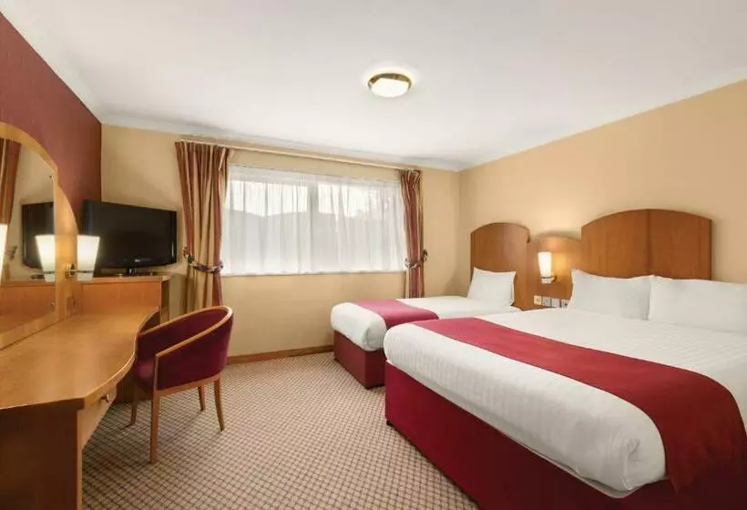 スタンダードトリプルルーム, Savera Hotel South Ruislip