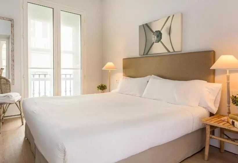 آپارتمان 2 خوابه, Suites Sevilla Plaza