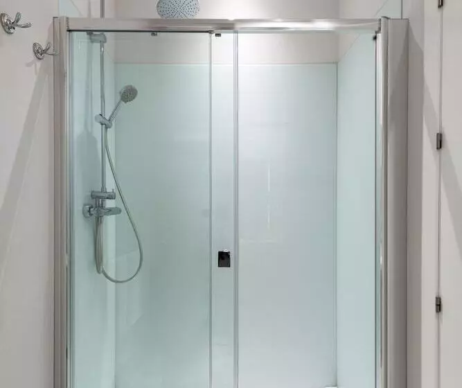 آپارتمان 1 خوابه, Suites Sevilla Plaza