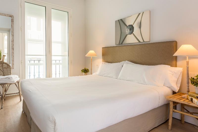 آپارتمان 2 خوابه, Suites Sevilla Plaza