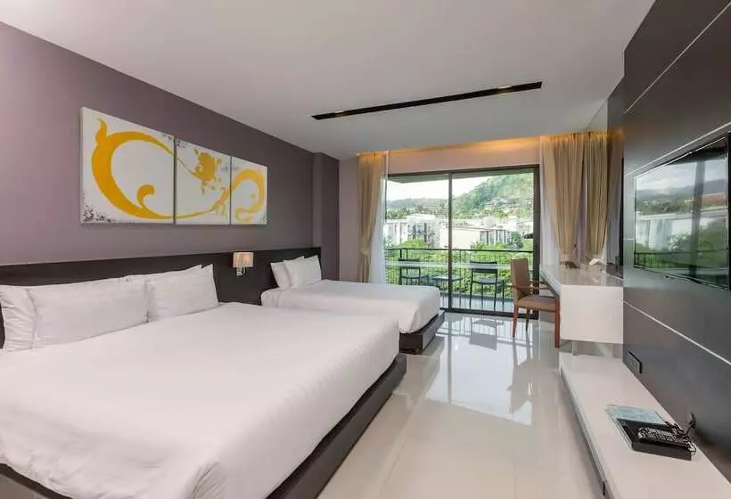 デラックスルーム, The Charm Resort Phuket