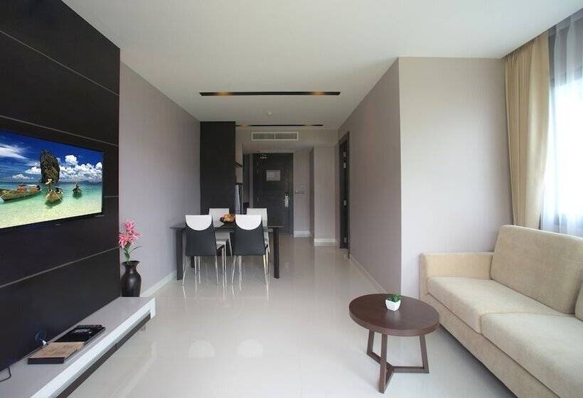 Полулюкс, The Charm Resort Phuket Sha Certified