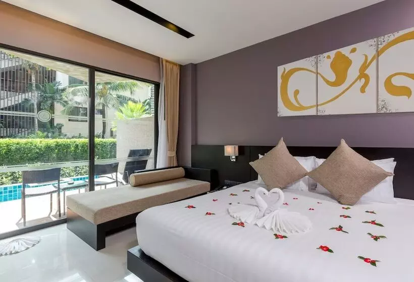 デラックスルーム, The Charm Resort Phuket