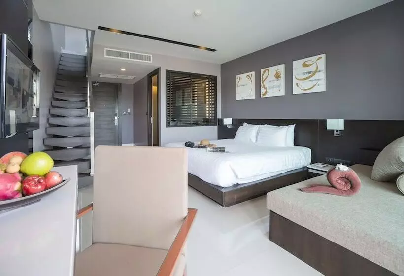 エクゼクティブスイート, The Charm Resort Phuket